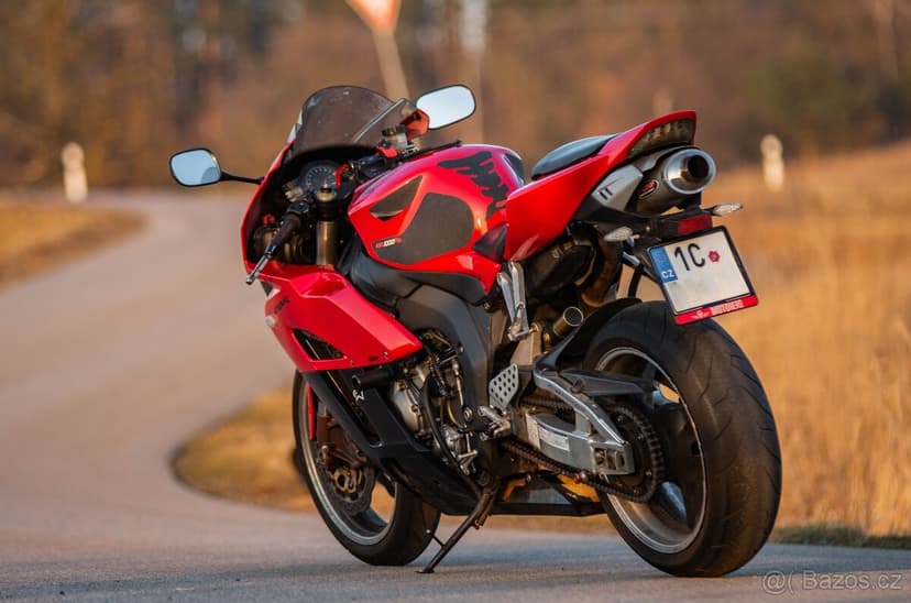 Honda CBR 1000 RR 2005