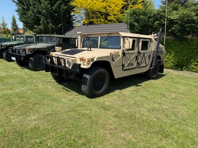 HMMWV1151M TURBO  SLANTBACK st.věž, částečně "neprůstřelný