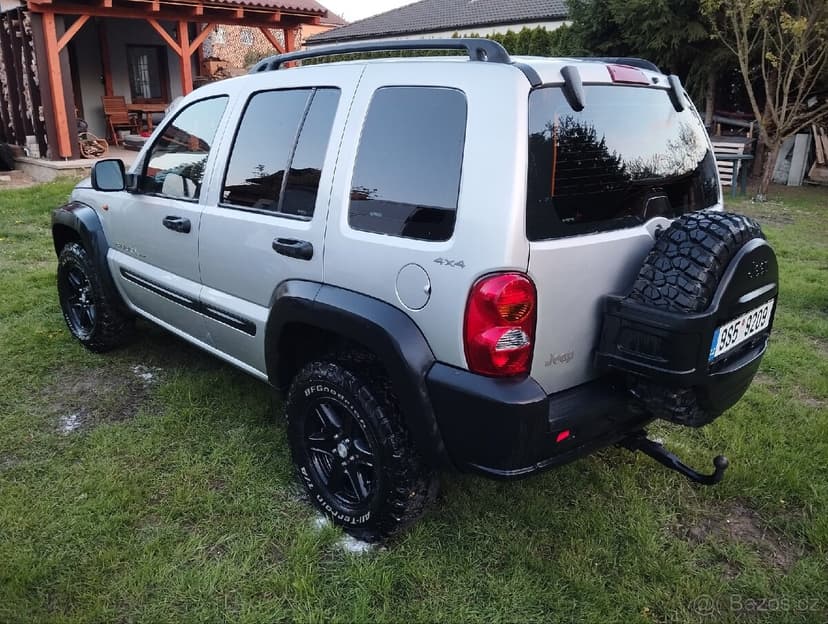 Prodám jeep Cherokee kj
