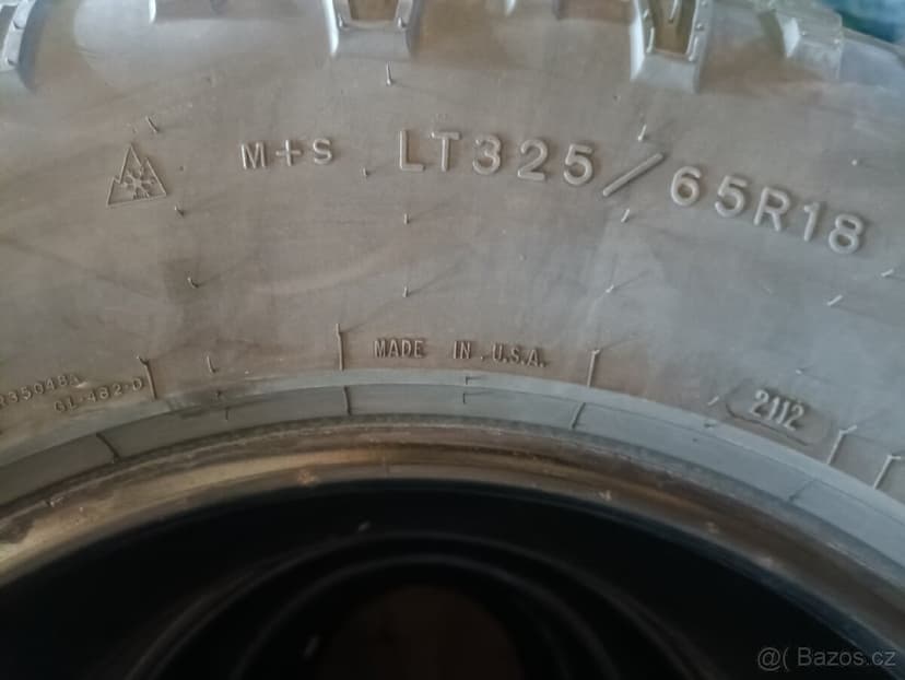 Offroad pneu 325/65R18, cena je za všech 5 ks.