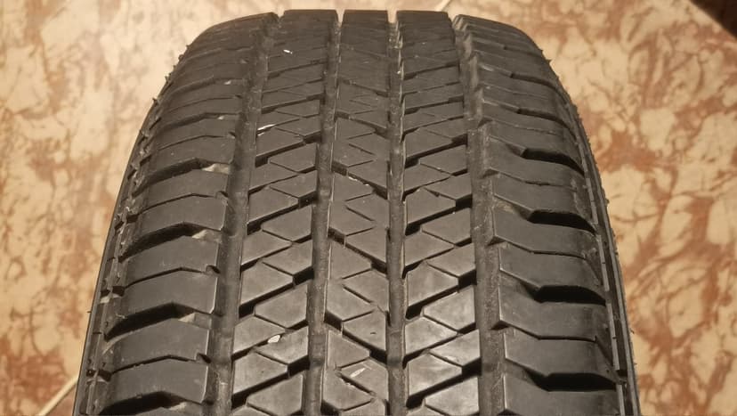 Letni pneu Bridgestone Dueler H/T 684 205/70R15 M+S