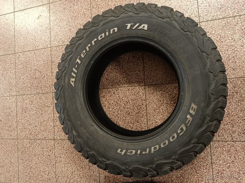 Pneu 245/75R17 BfGoodrich All-terrain