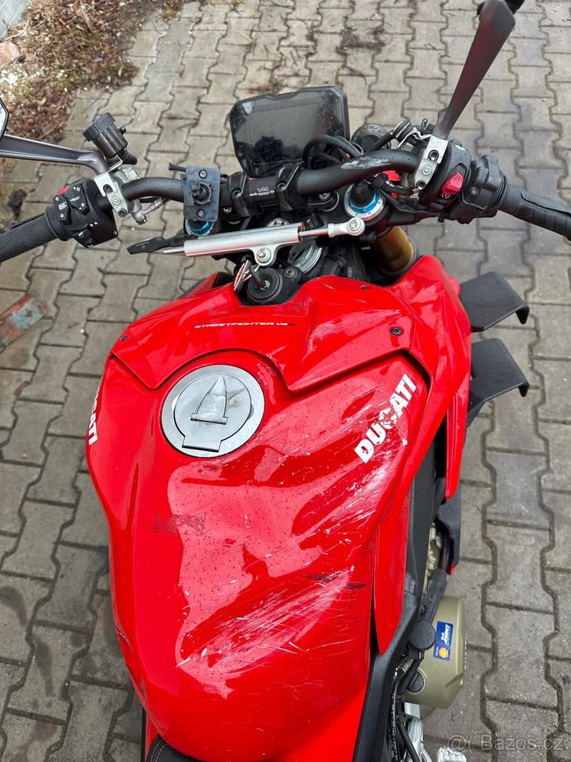 Ducati Streetfighter V4s
