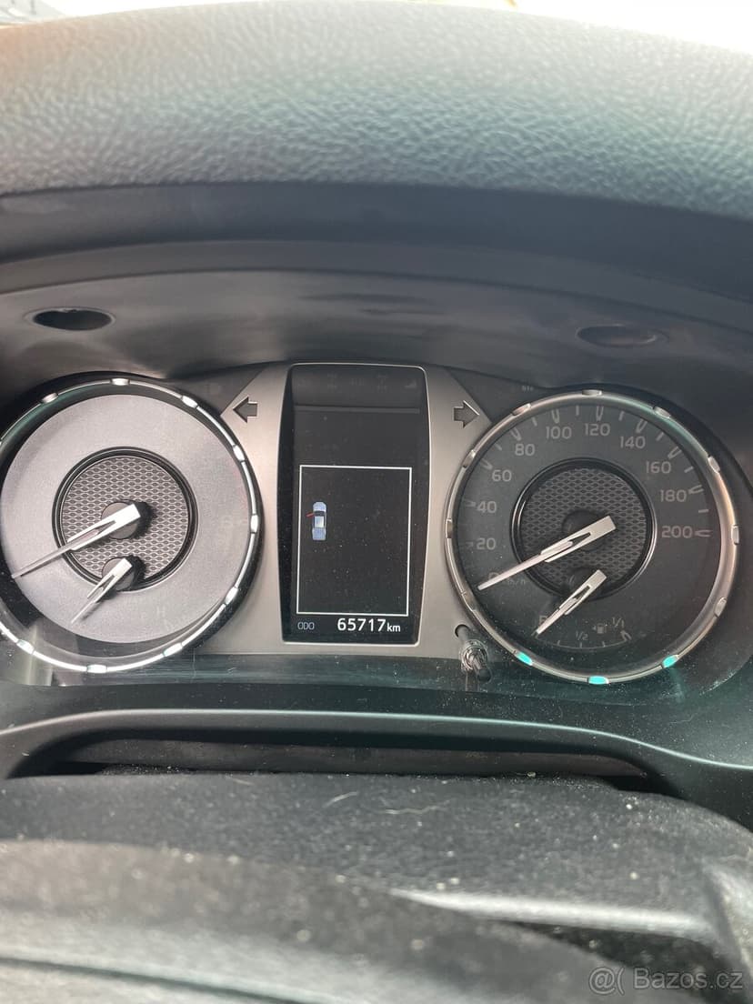 Prodám Toyota Hilux