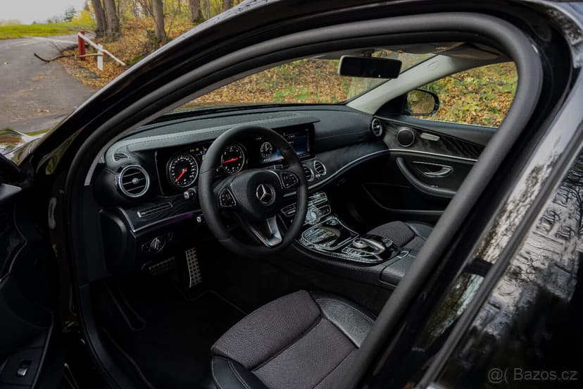 Prodám Mercedes E220D 4 Matic All-Terrain DPH