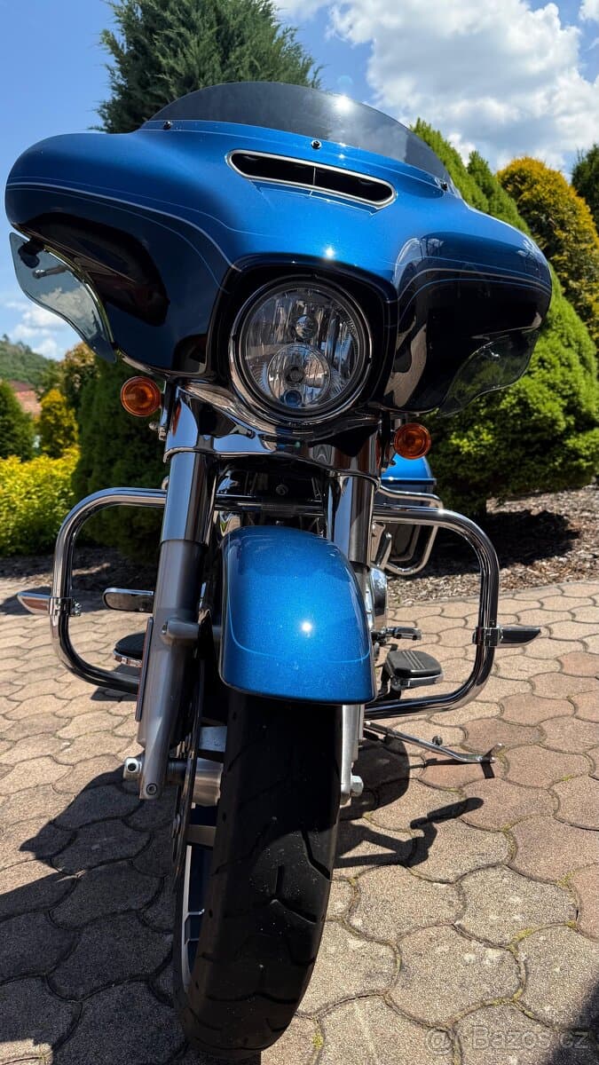 Harley Davidson Street 115th Anniversary Street Glide Specia