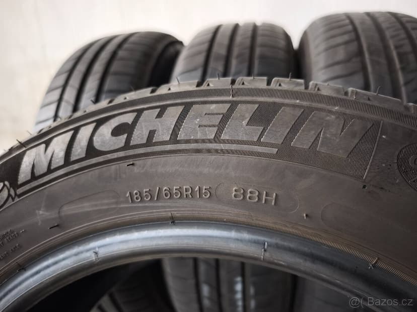 215/65 r16 zimní pneumatiky Semperit na SUV Off-Road 8mm