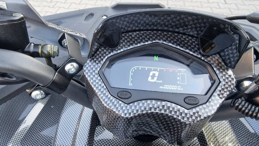 Dětská čtyřtaktní čtyřkolka RockRider Deluxe