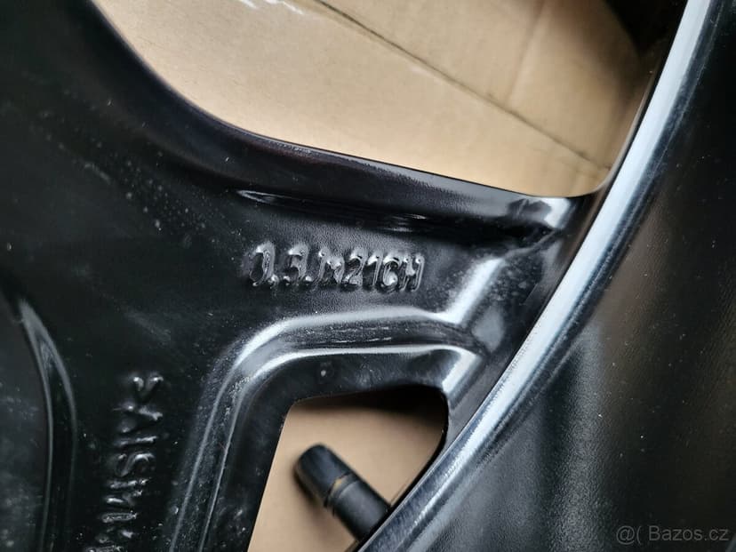 Prodám originální alu kola - disky Range Rover Velar R21