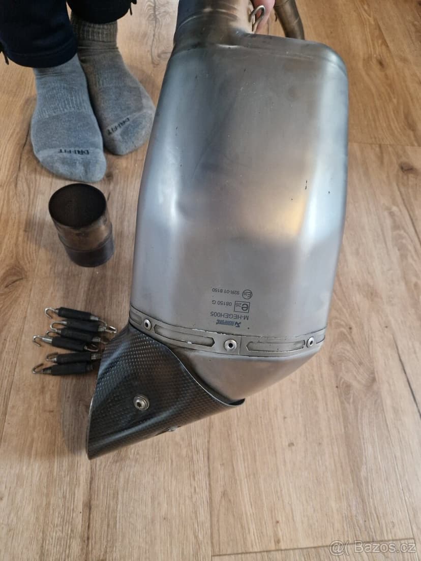 Kawasaki Z650 Akrapovič