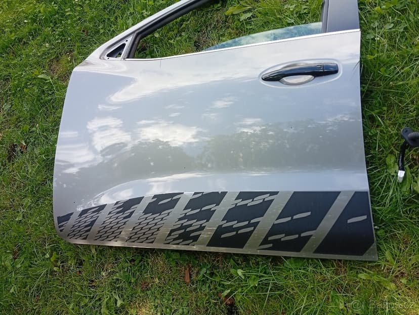 NISSAN NAVARA D23 DVEŘE LEVÉ Z RV 2021 PĚKNÉ L.P. A L.Z.