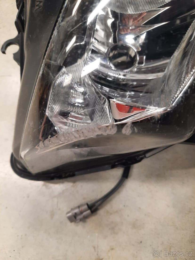 Kawasaki Zx10r 2019 přední světlo.