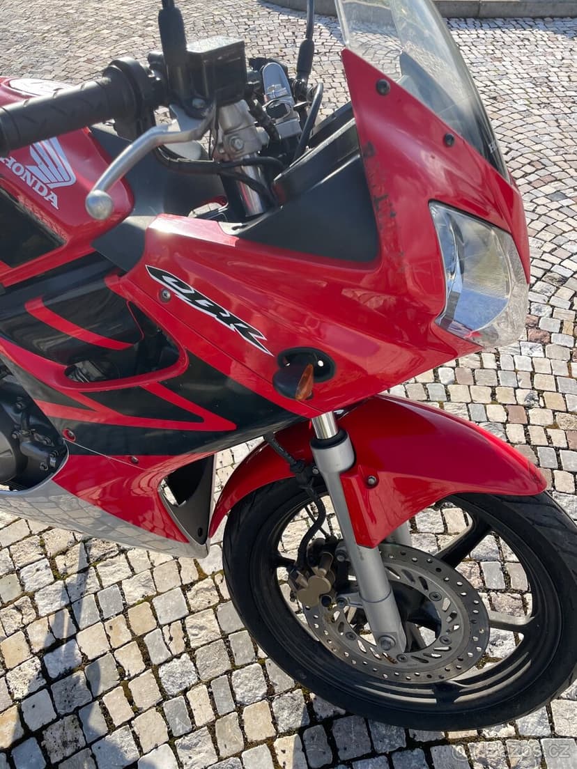 Honda CBR 125  R - rok 2006