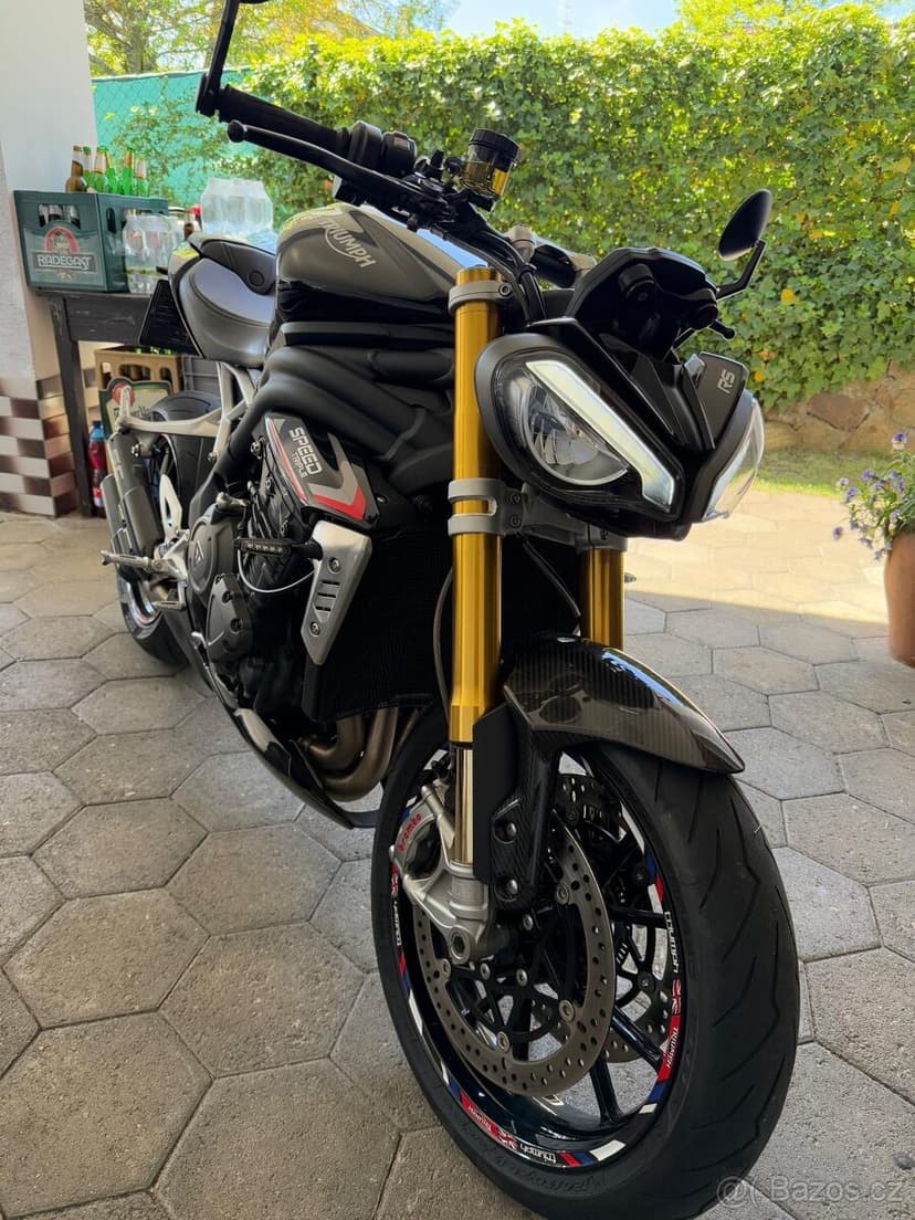Triumph speed triple 1200 RS