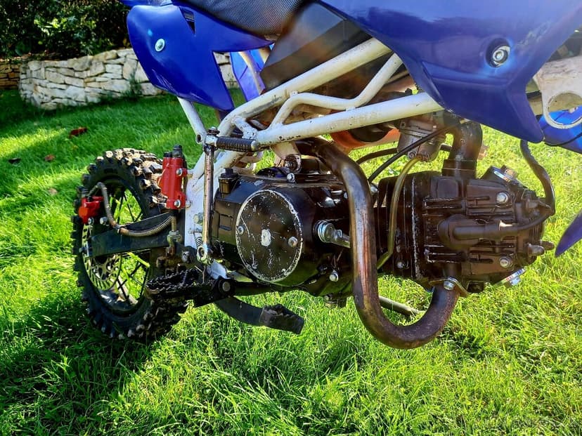 Pitbike Nitro Sky 125ccm + Helma