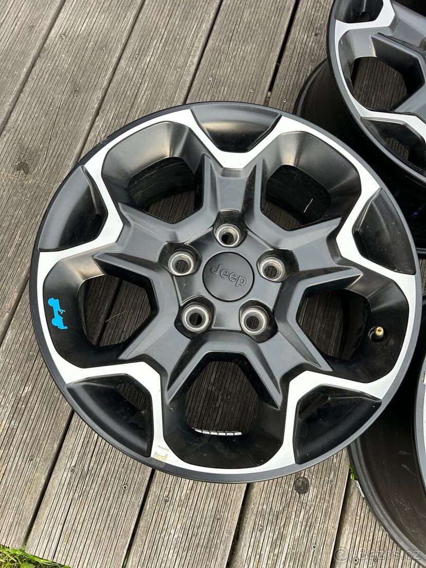 Alu disky kola Jeep Wrangler 5x127 Rubicon nové r17