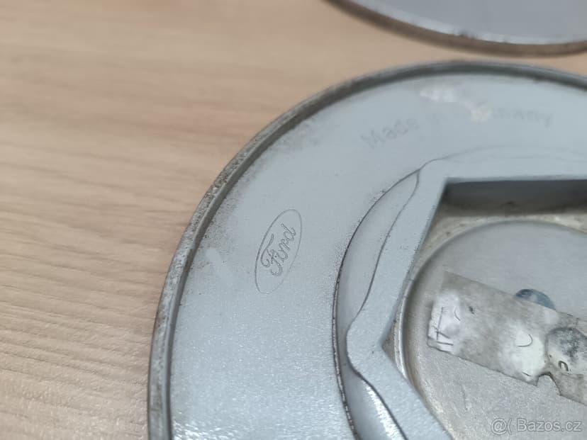 Prodám sadu středových Pokliček Ronal Ford RS