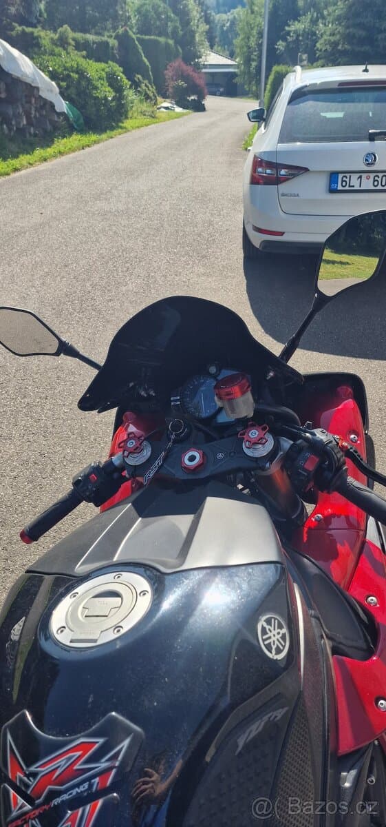 Yamaha r1 rn22 2009 najeto 49000km