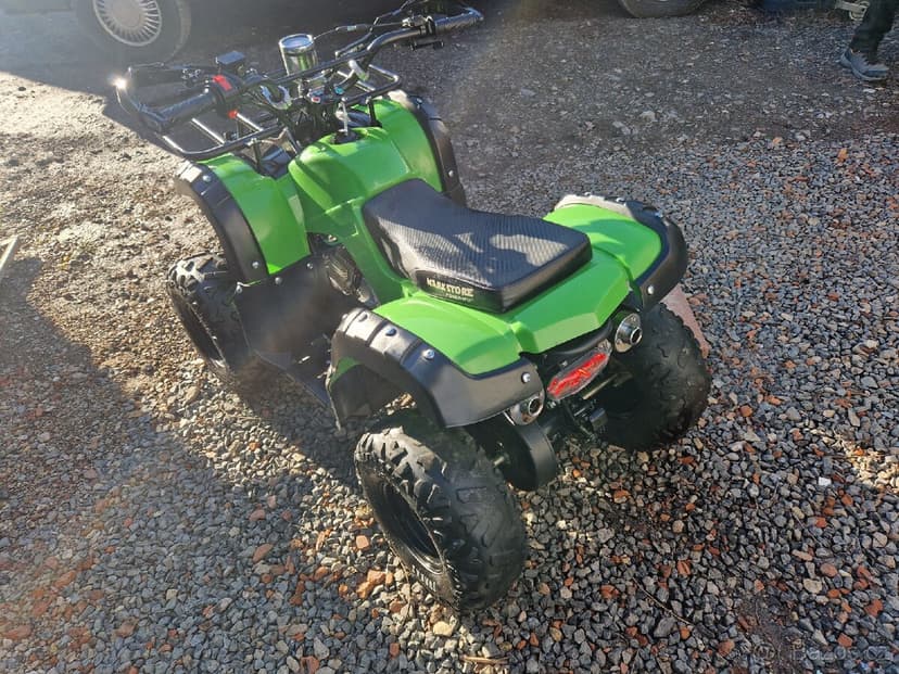 Dětská čtyřkolka 125 ccm³