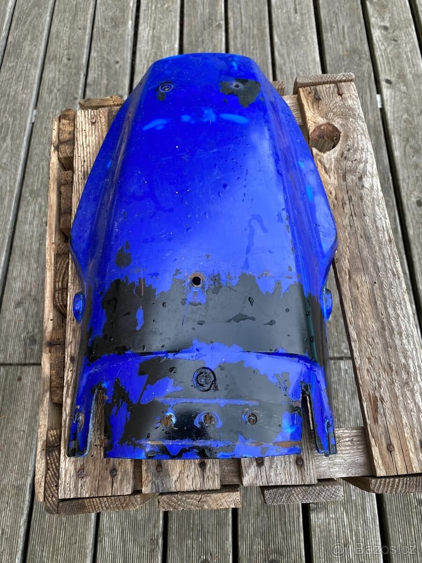 YAMAHA DT 125 originál zadní blatník
