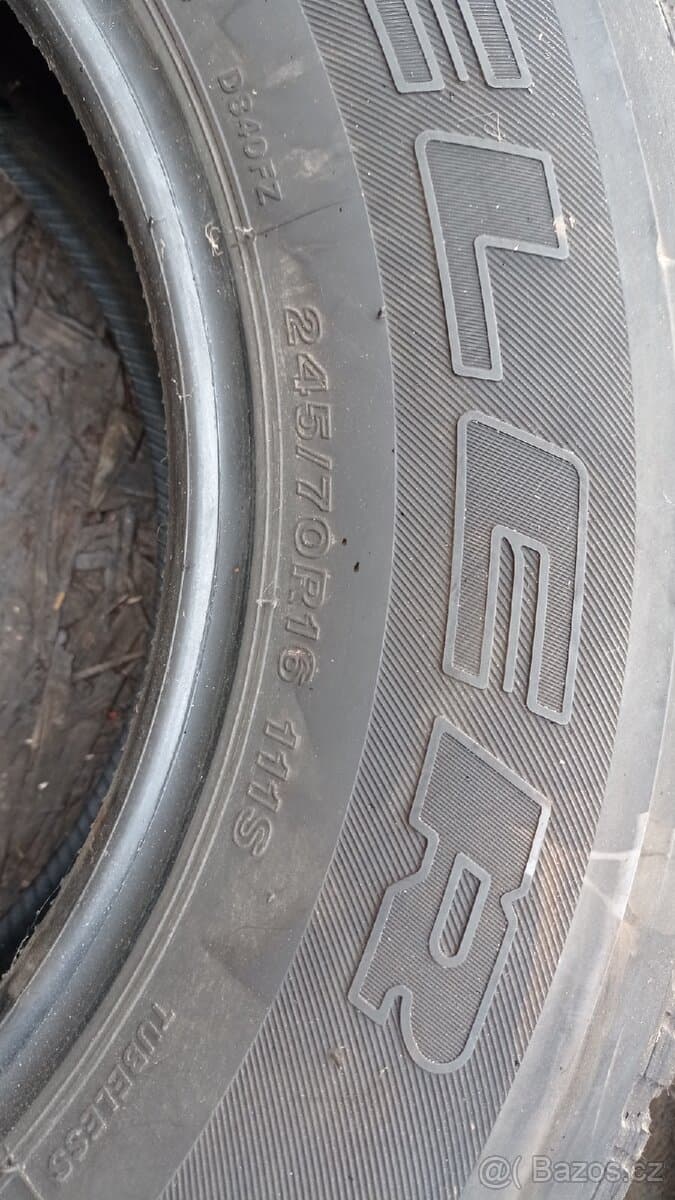 Terénní pneumatiky 245/70/16