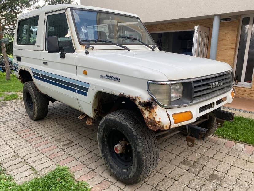 Toyota Land Cruiser KZJ73 na náhradné diely
