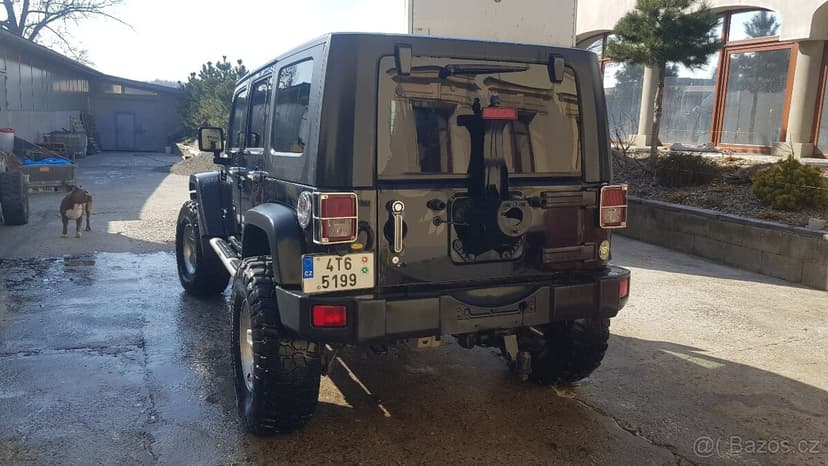 prodám Jeep wrangler rubicon JK možný odpočet DPH