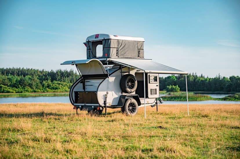 Minikaravan HeroCamper Hero Ranger ARMSTRONG v Ostravě