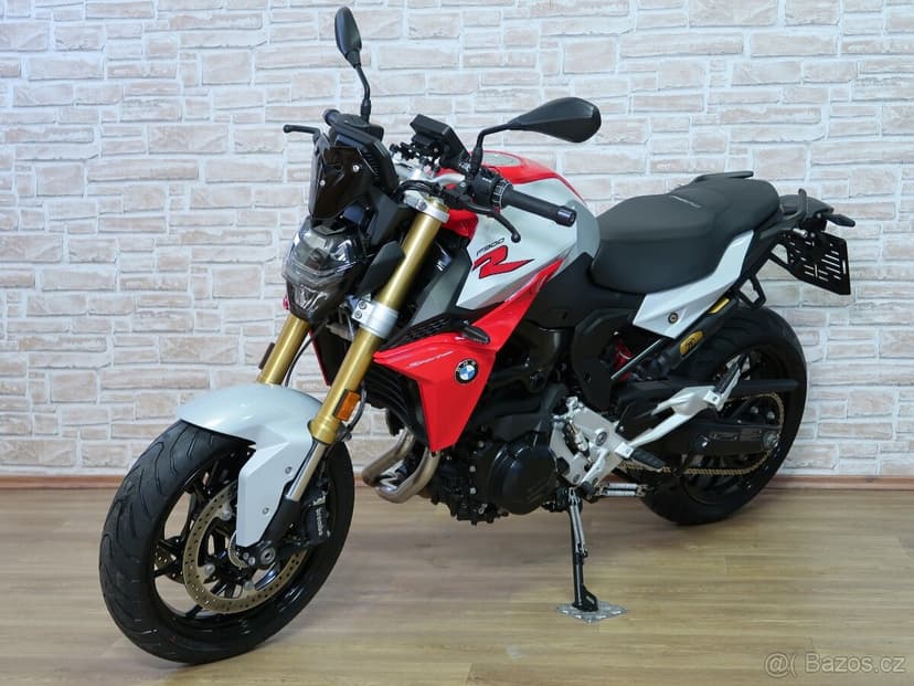 BMW F900R Sport 35kW výborná výbava, po velkém servisu