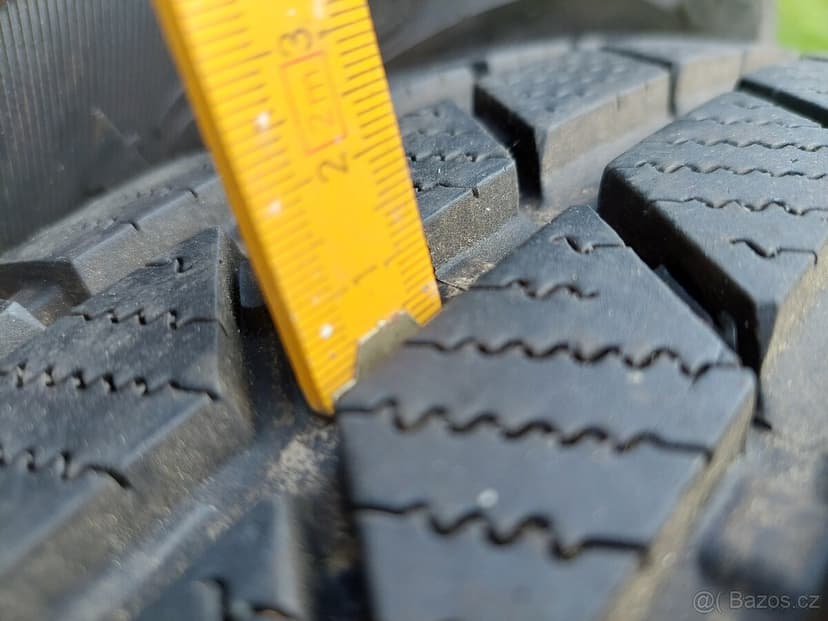 205 R 16 C  continental M+S zimní