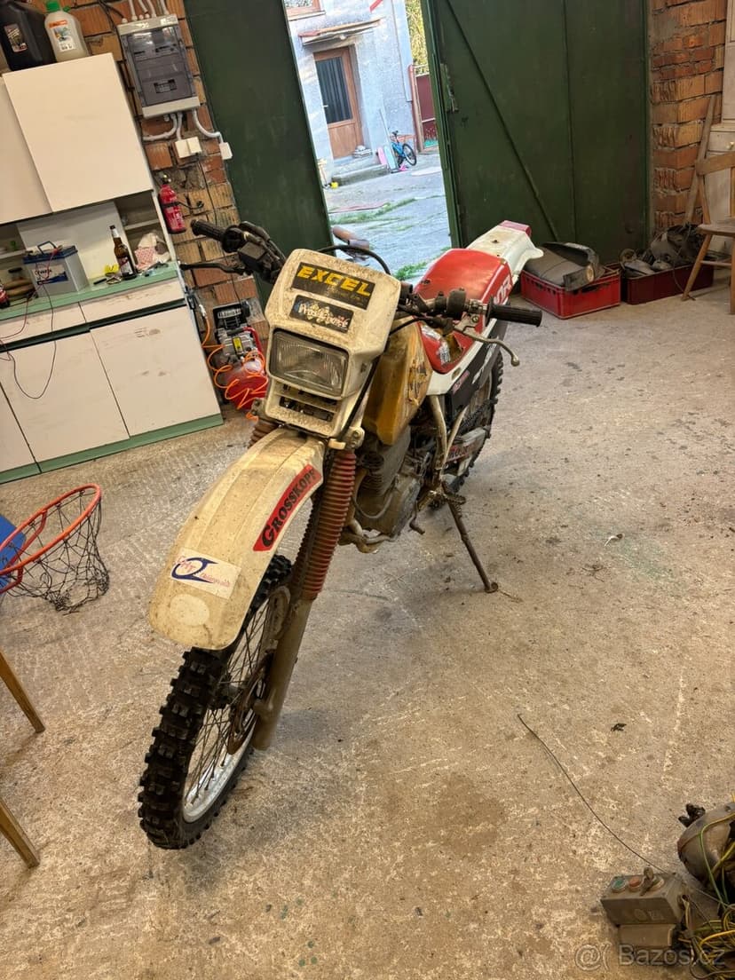 HONDA XR600R