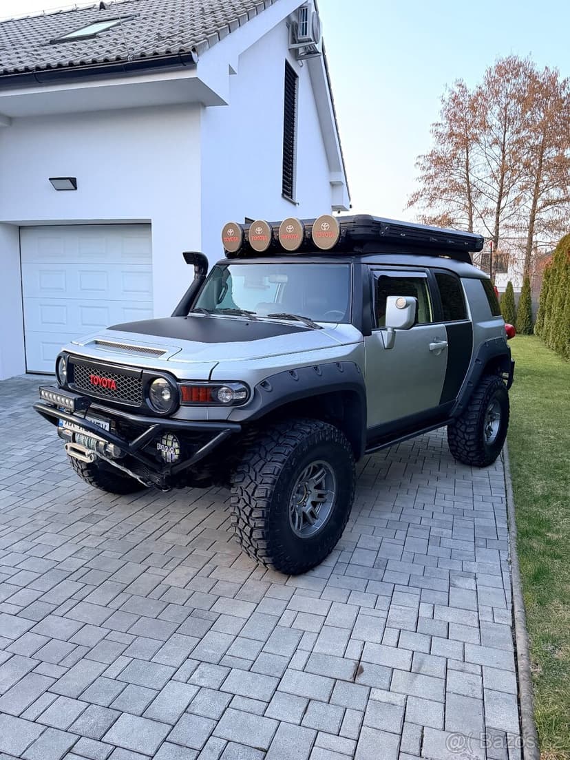 Toyota Fj (Land Cruiser)