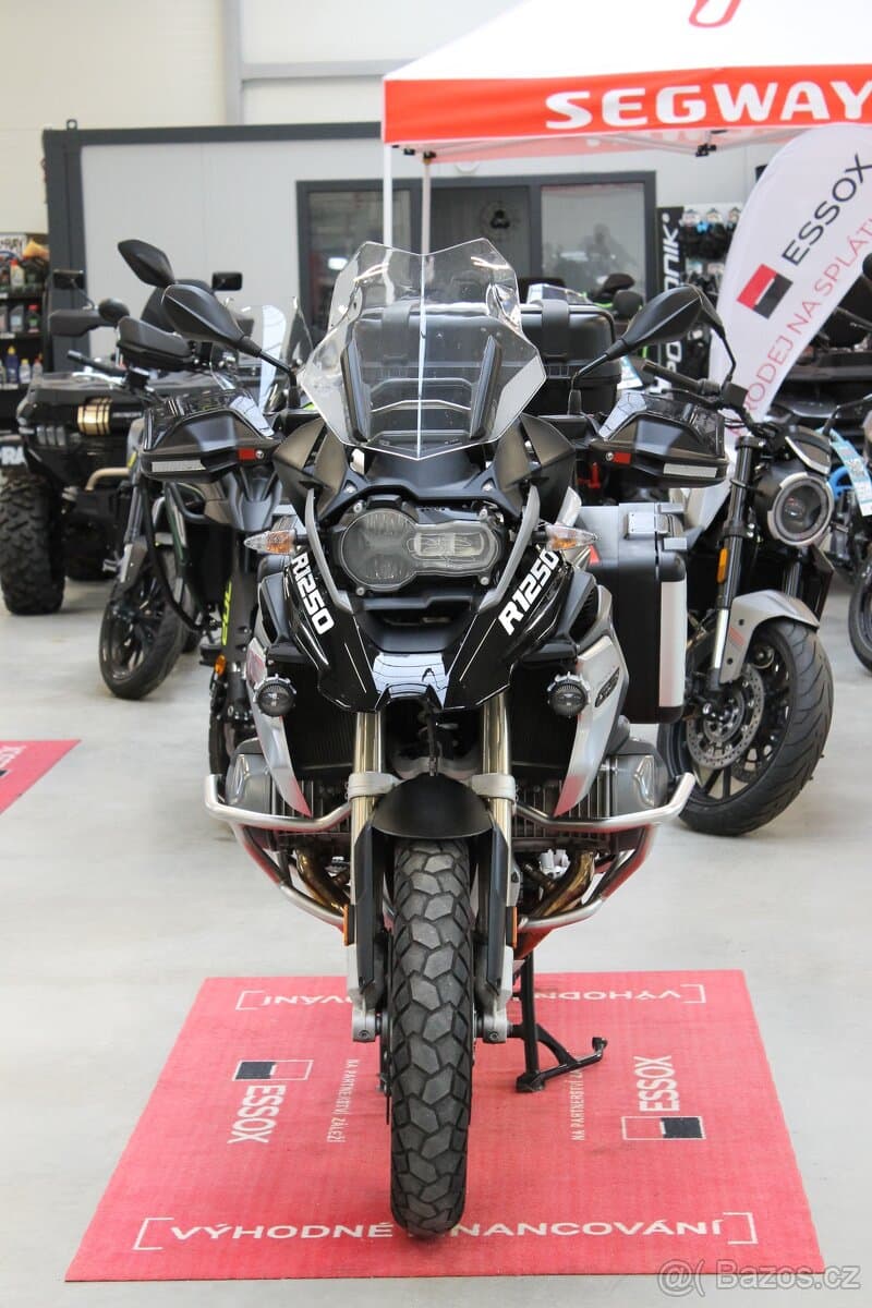 BMW R1250GS 2020 plná výbava / autoriz. servis