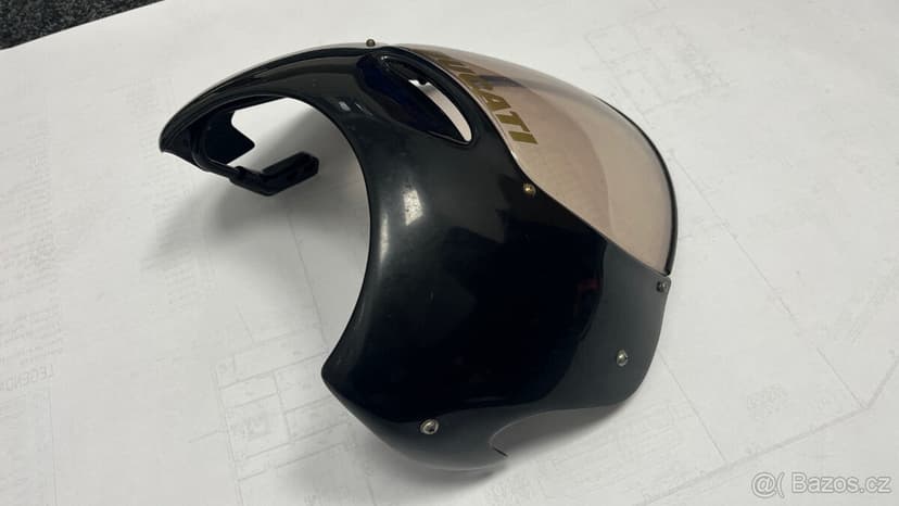 DUCATI Monster štítek a krovka, drobnosti