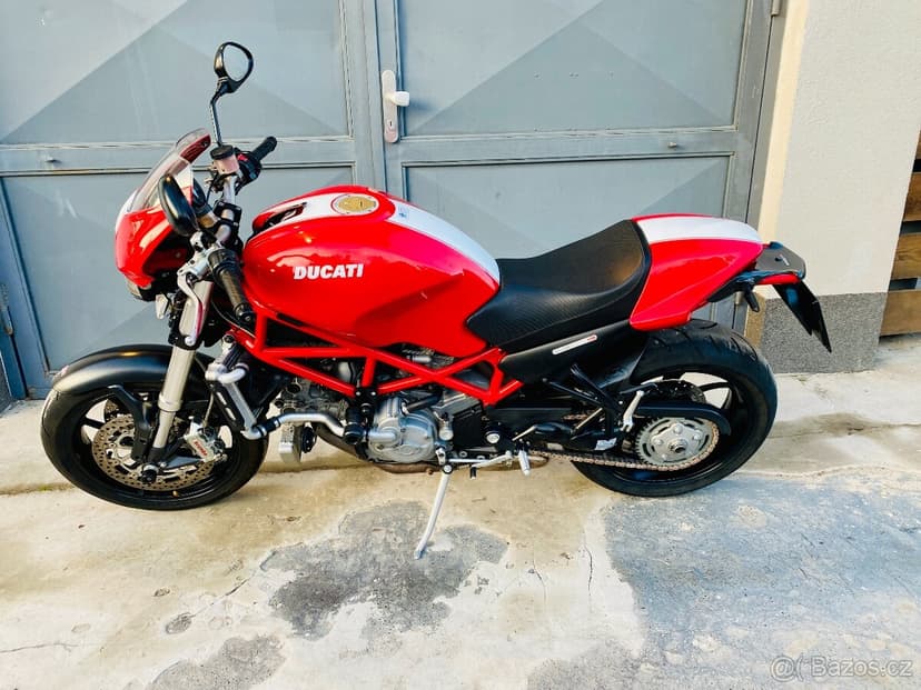 Ducati Monster S4R, možnost splátek a protiúčtu