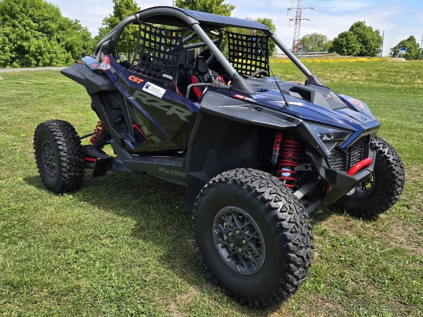 POLARIS RZR PRO R 2,0L 225 Hp