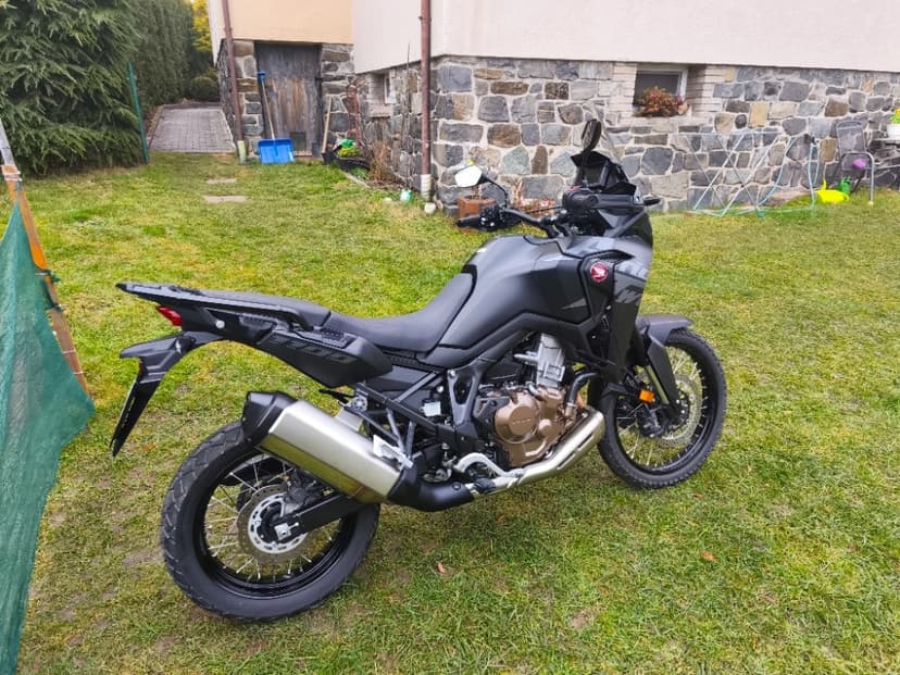 Honda CRF 1100 L Africa Twin (2023) jako nová, 16 tis.km