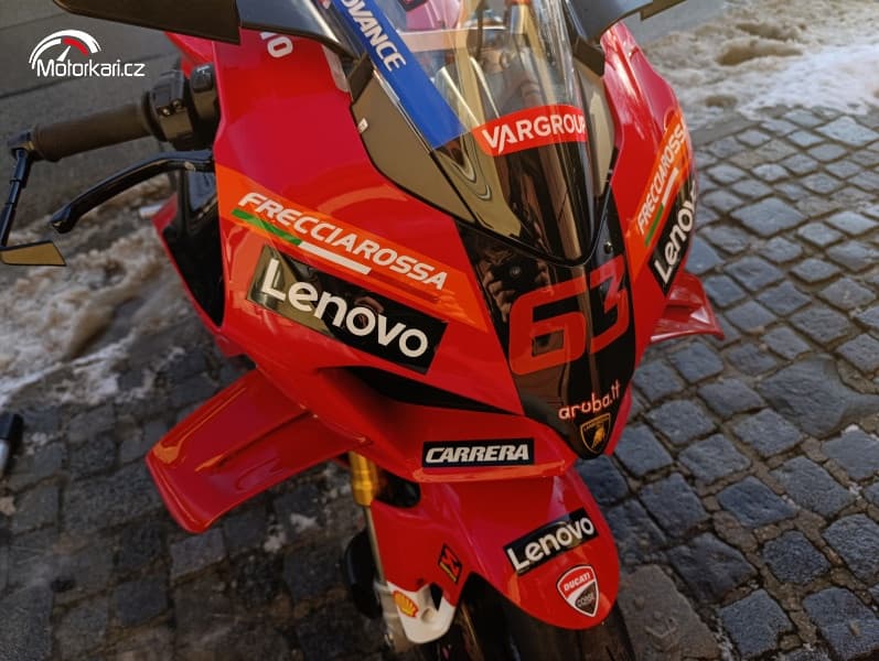 Ducati Panigale V4S 2024 Bagnaia replica N°09