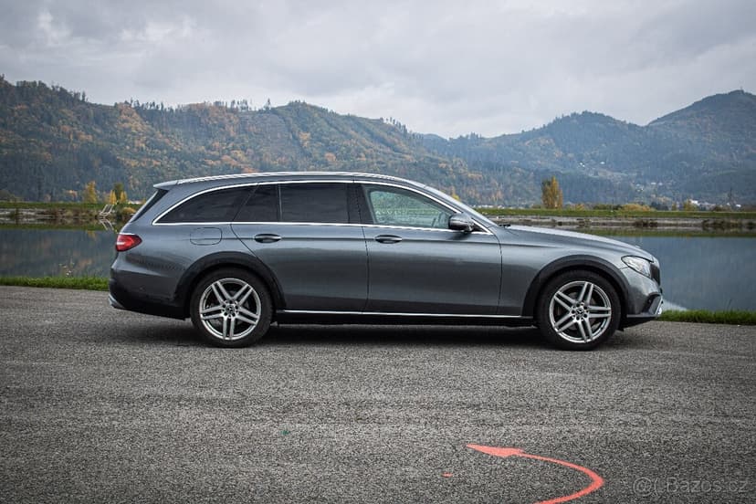 All-Terrain E 220d 4matic Airmatic 9G-Tronic, Multibeam, HUD