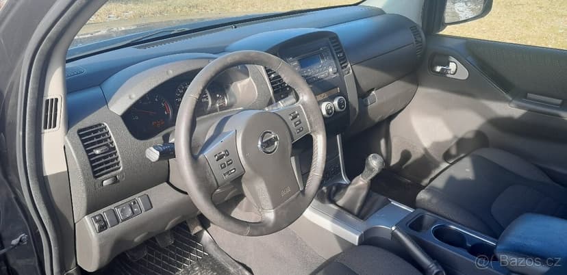 Nissan Navara King Cab 2,5 TD