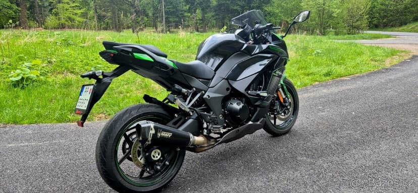 Kawasaki Ninja 1000SX 2023 – 5700 km – Touring kufre – MIVV
