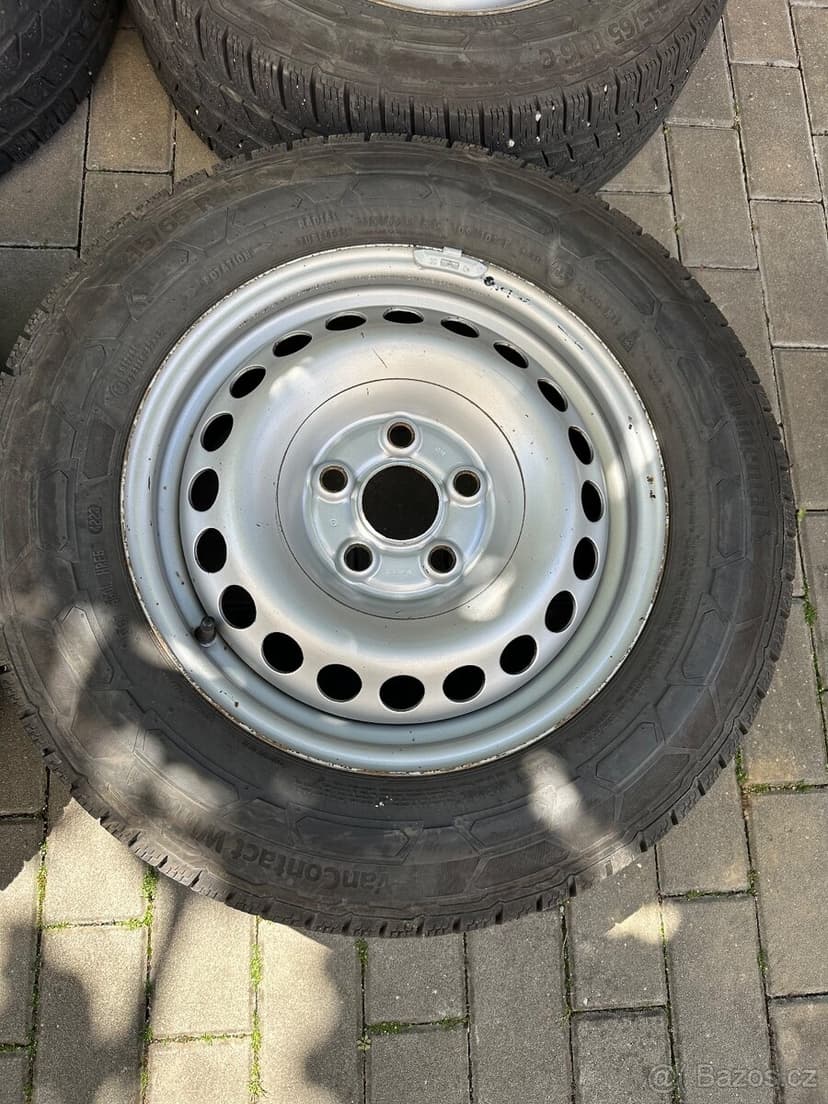 Zimní 215/65/16C /originál sada Volkswagen T5,T5.1 ,T6,T6.1