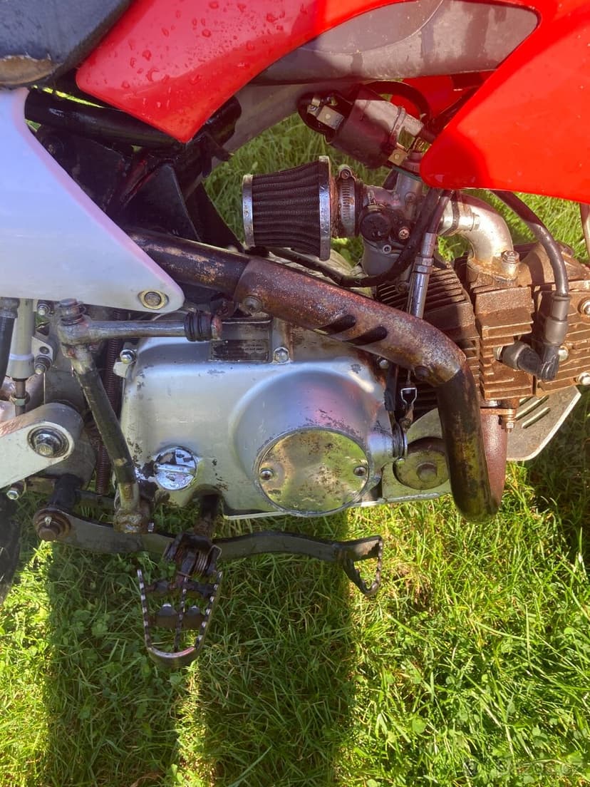 Pitbike 110 ccm – pojízdný, potřeba doladit