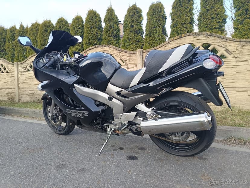 Kawasaki ZZ-R 1200 2004