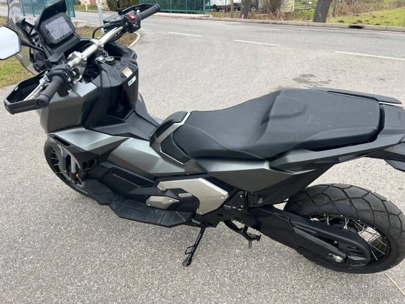 Honda X-ADV 230 km