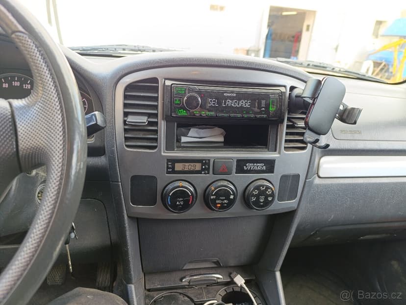 Grand Vitara 4X4 r. 2004 2.0 benzín