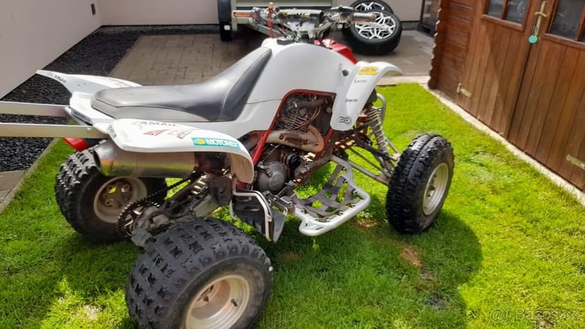 Čtyřkolka Yamaha Raptor 660