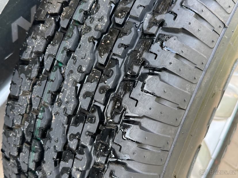 Zadní pravé okno, rezerva Nissan Patrol Y61 / díly