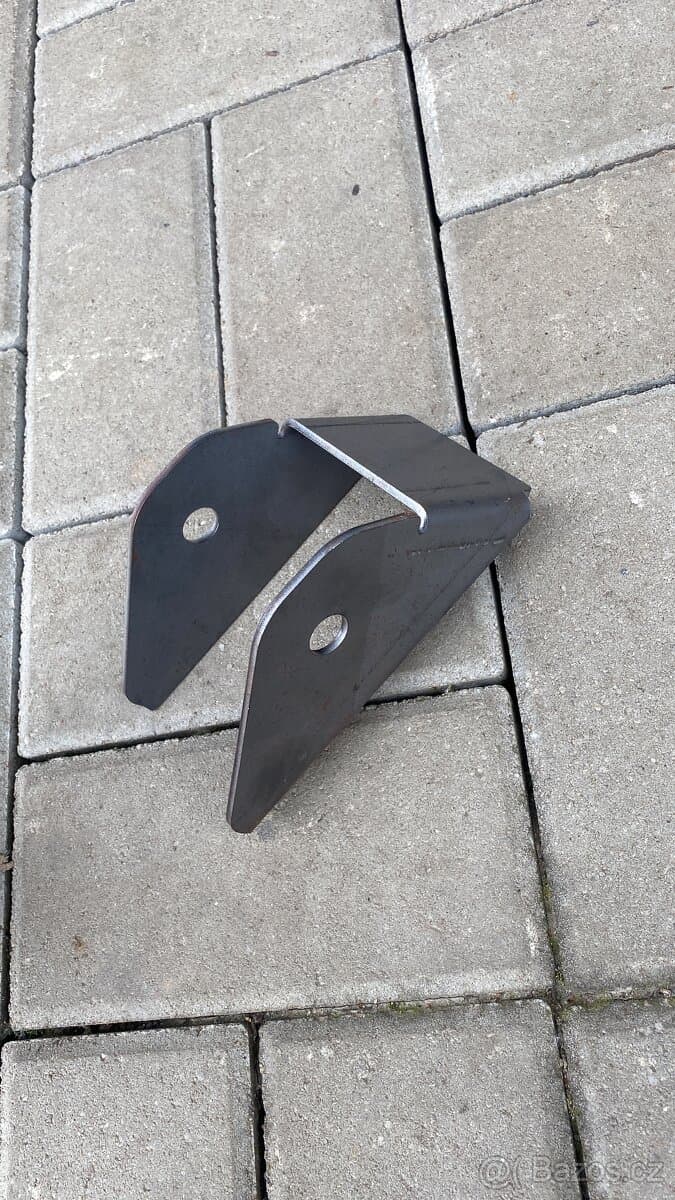 Nissan Navara D40 opravná sada Rámu