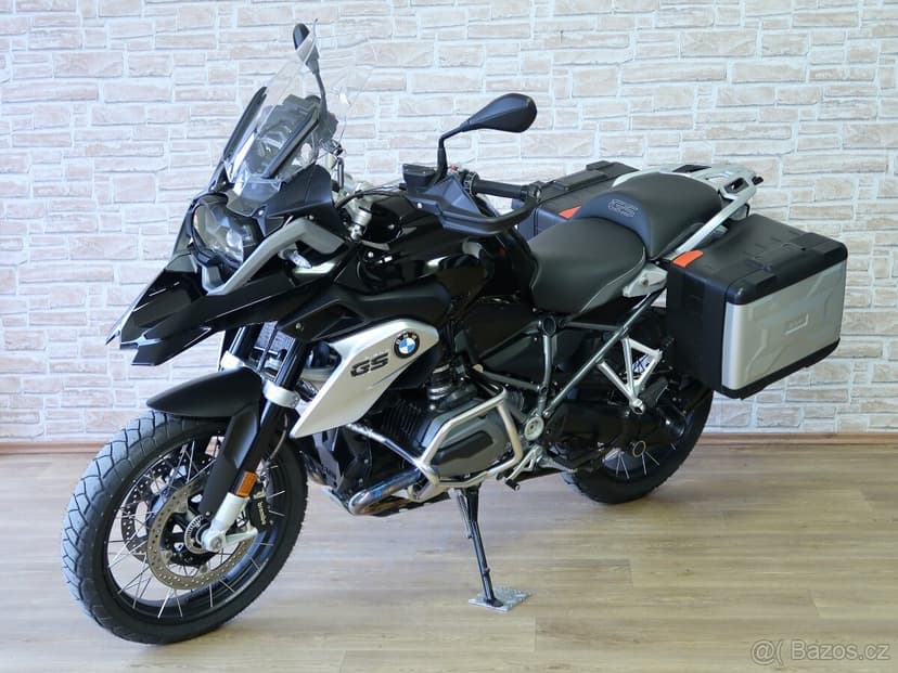 BMW R1200GS Tripleblack 26000km, servisní kniha, po servisu